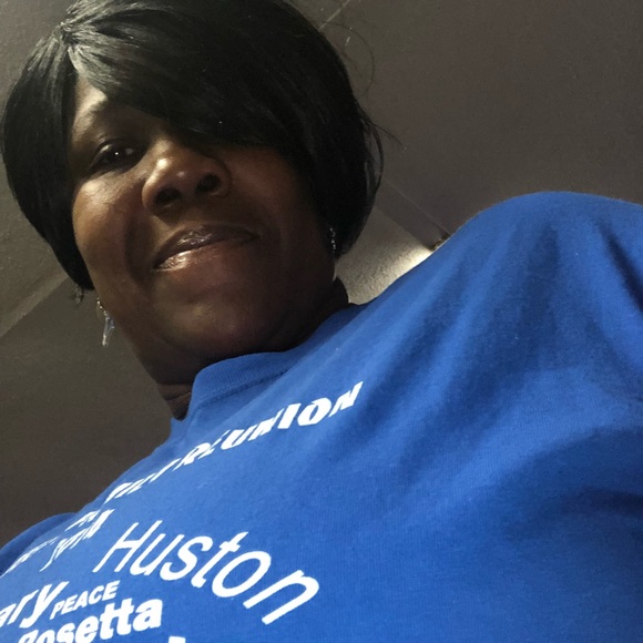 Meet your Posher, Kimberly - Picture 1 of 1